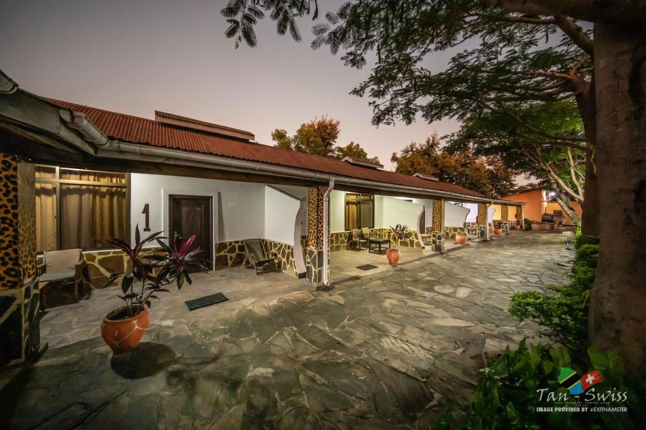 Tan-Swiss Lodge Mikumi Luaran gambar