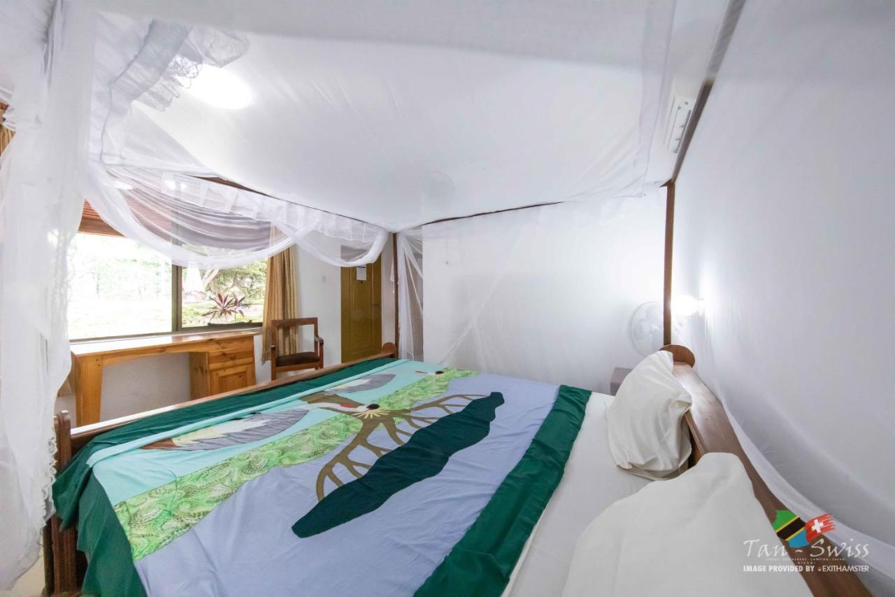 Tan-Swiss Lodge Mikumi Luaran gambar